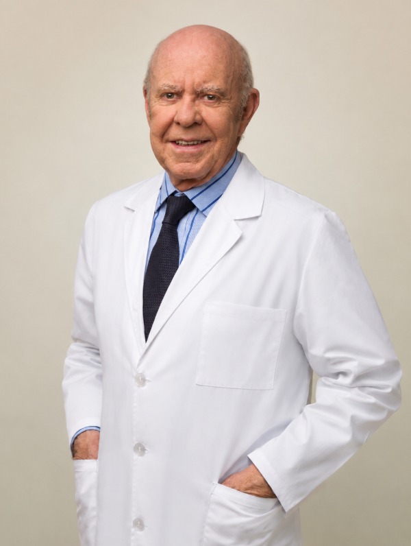Dr. Juan Peñas